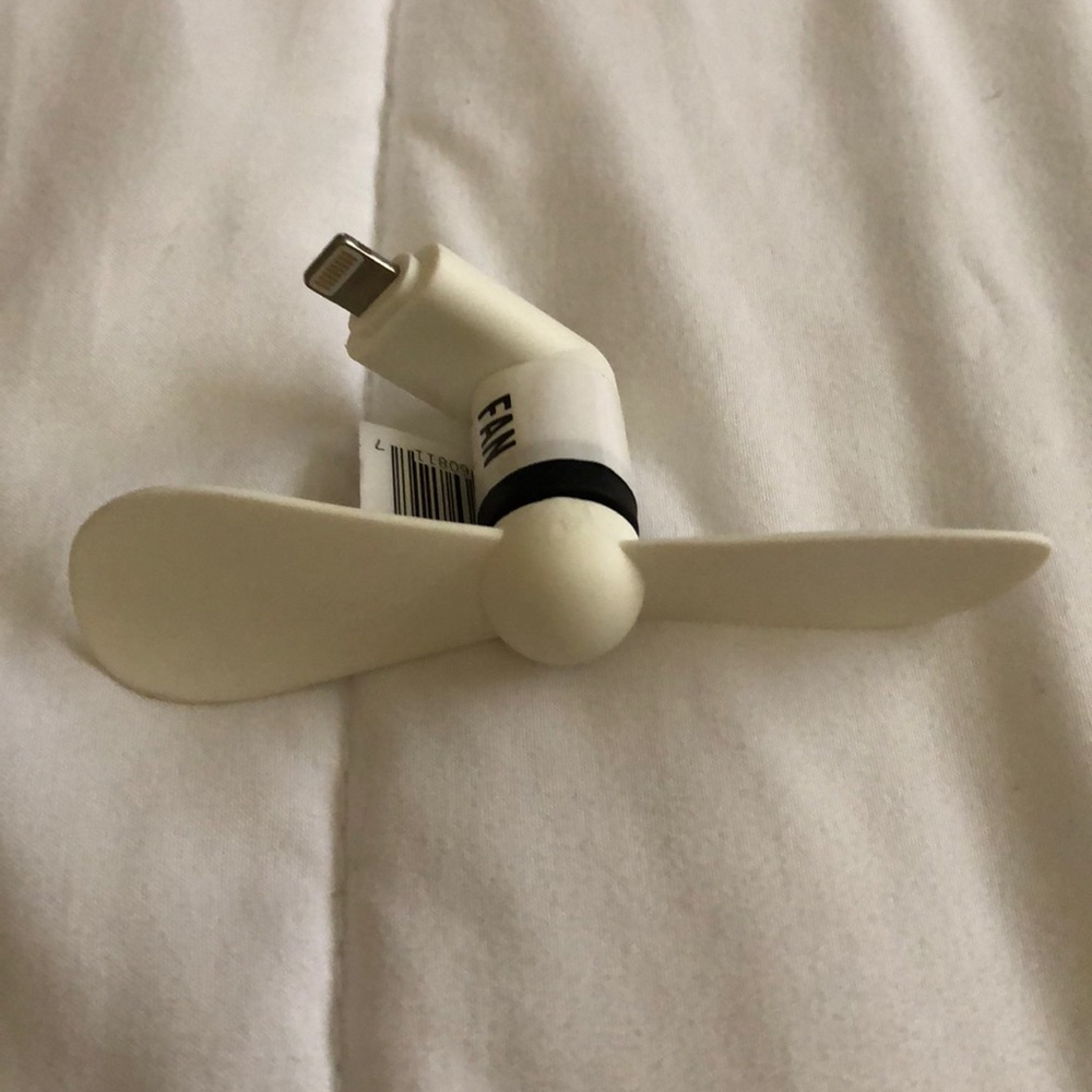 White iphone fan